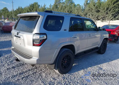 2022 Toyota 4Runner Sr5 z USA, uszkodzony, nr VIN JTEEU5JR1N5275337